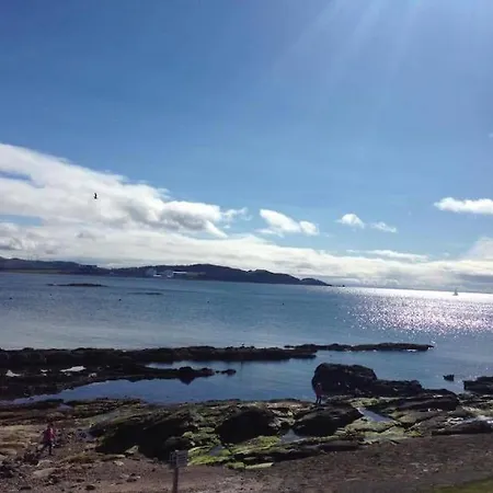 Millport Beach Apartment, Crichton St, Sea Views Exterior photo