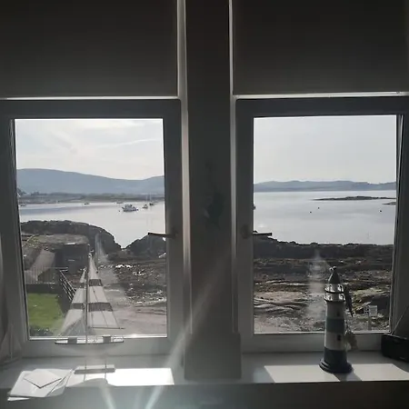 Millport Beach Apartment, Crichton St, Sea Views Exterior photo